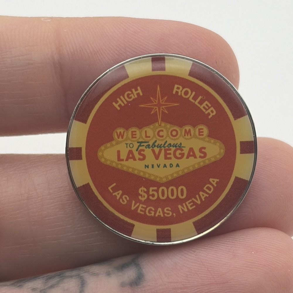Las Vegas Nevada High Roller $5000 Casino Gambling Lapel Hat Pin